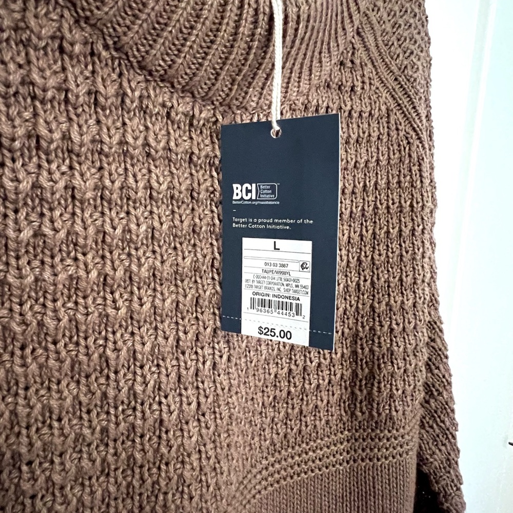 ⭐️Universal Thread (Target) Sweater ⭐️ - Picture 3 of 4